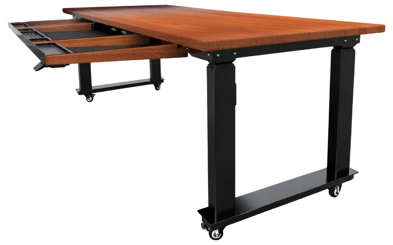 DeskStudio Ultra em mogno, mesa com regulagem de altura e Gaveta Suspensa aberta